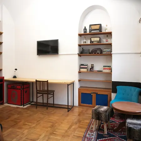 Charming In The Center