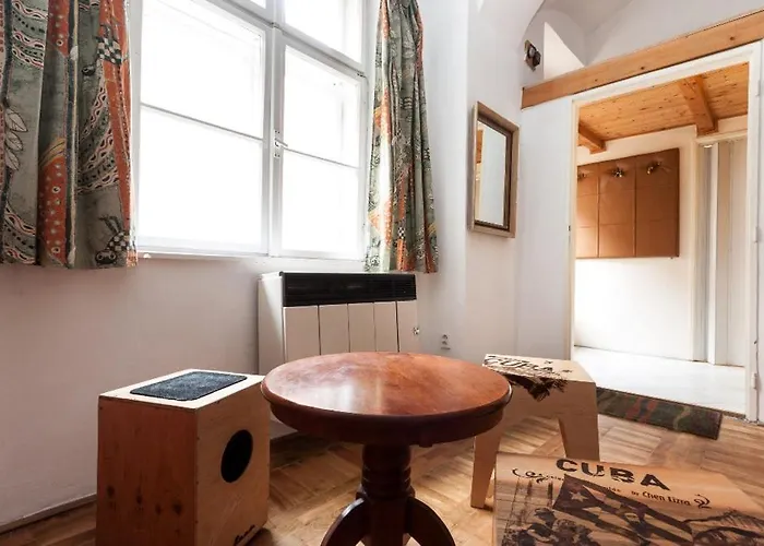 아파트 Charming In The Center *