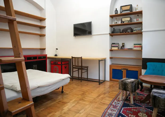 Charming In The Center 아파트