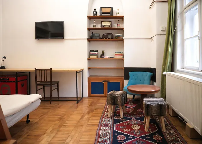 아파트 Charming In The Center